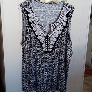 Tank top with crochet trim 3x